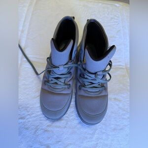 Cloudsteppers by Clarks Cabrini Cove Dark Grey boots winter comfy Women’s 9 W